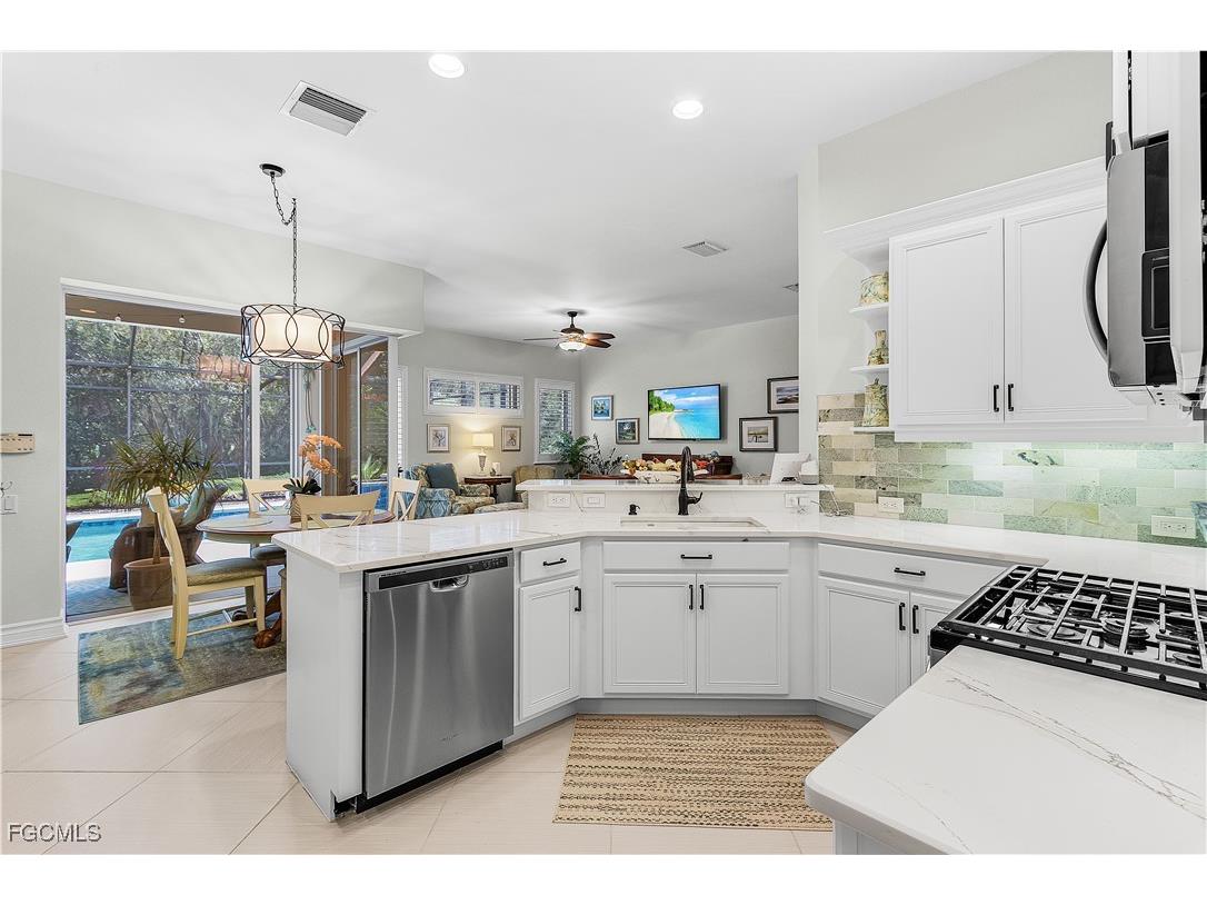 3280 Shady Bend Way Fort Myers FL 33905 2025018161 image9