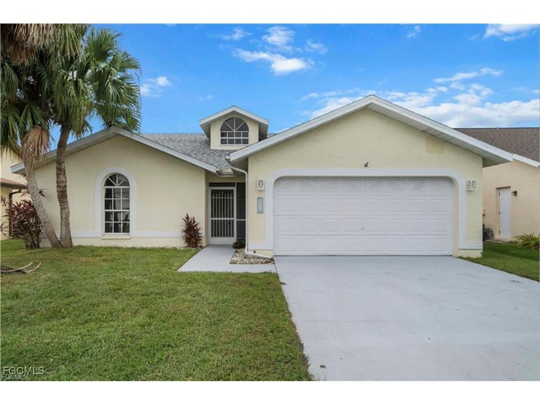 3832 Sabal Springs Boulevard North Fort Myers FL 33917 2025016937 image1