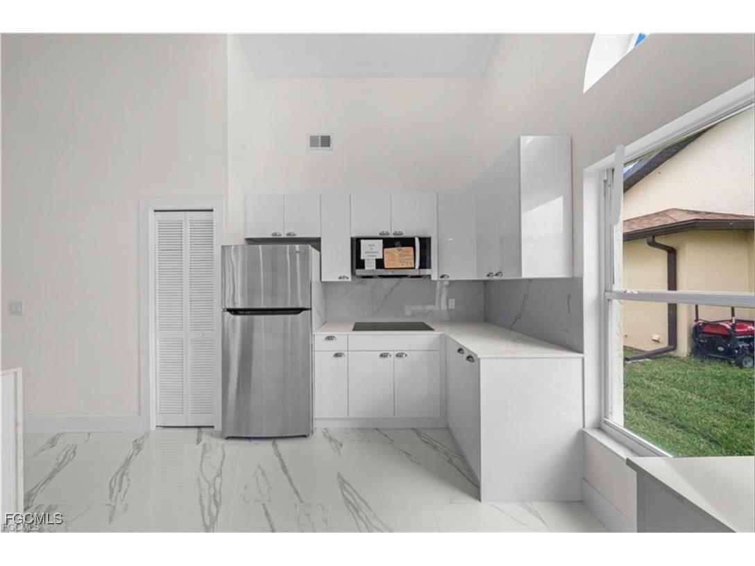 3832 Sabal Springs Boulevard North Fort Myers FL 33917 2025016937 image11