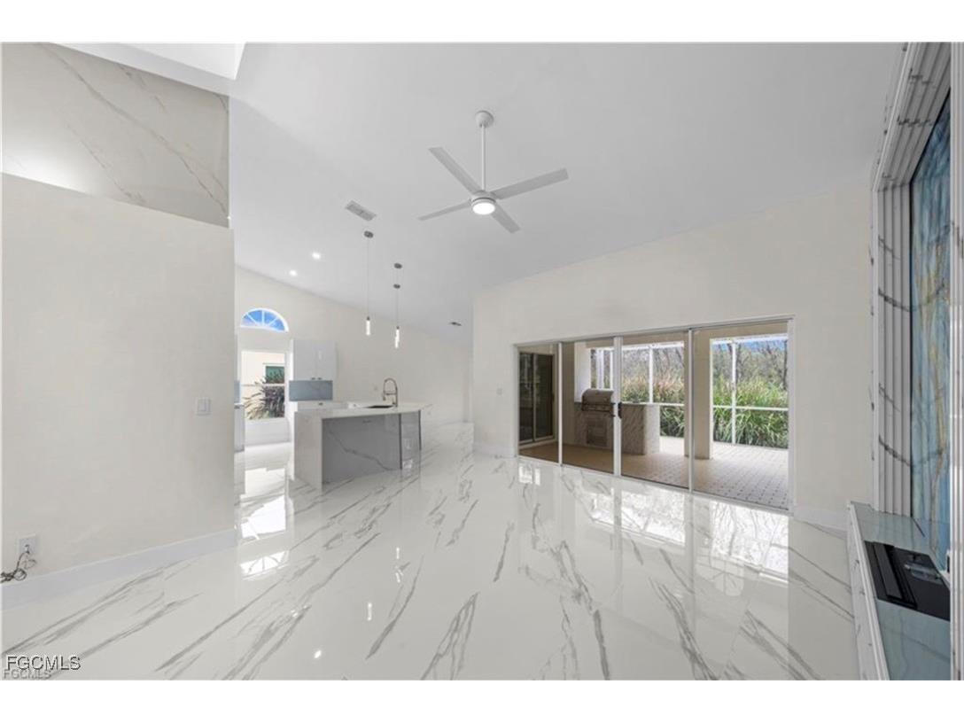 3832 Sabal Springs Boulevard North Fort Myers FL 33917 2025016937 image4