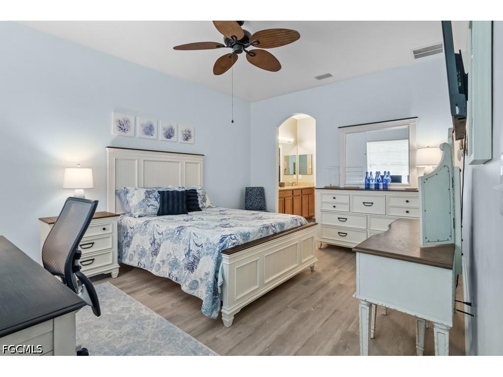 3284 Magnolia Landing Lane North Fort Myers FL 33917 2026016114 image21