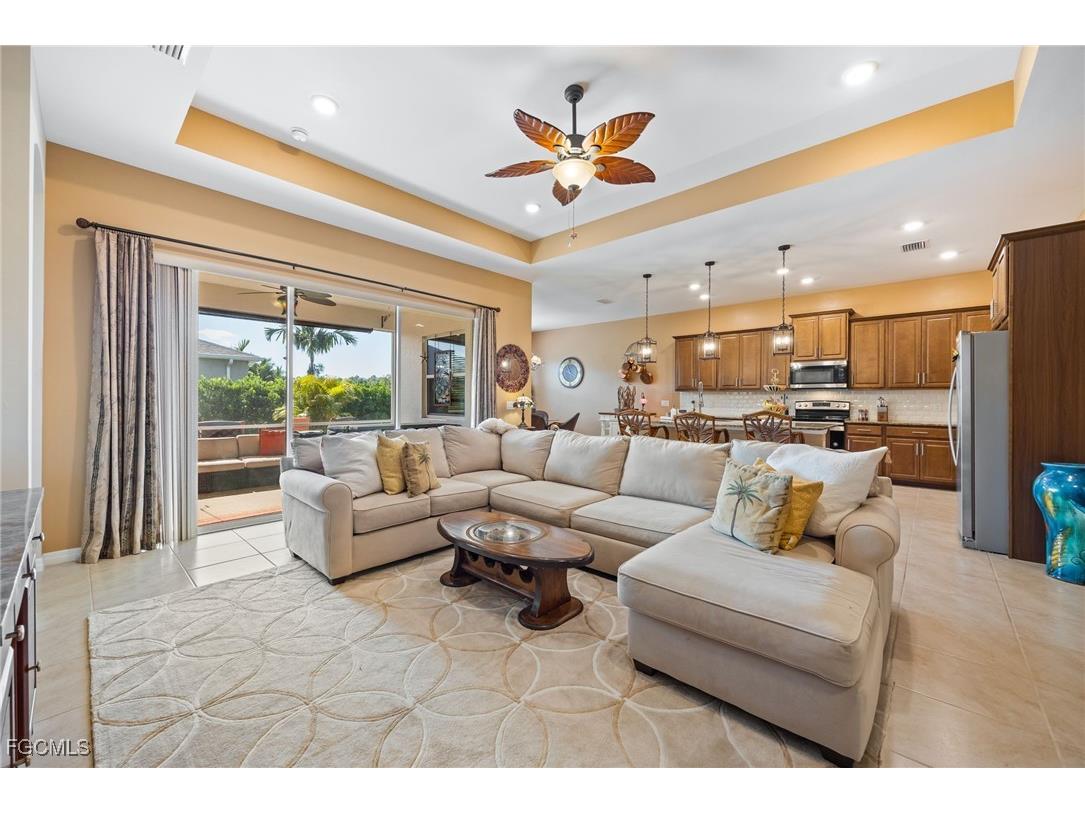 3286 Baravaldo Circle Cape Coral FL 33909 2025015184 image16