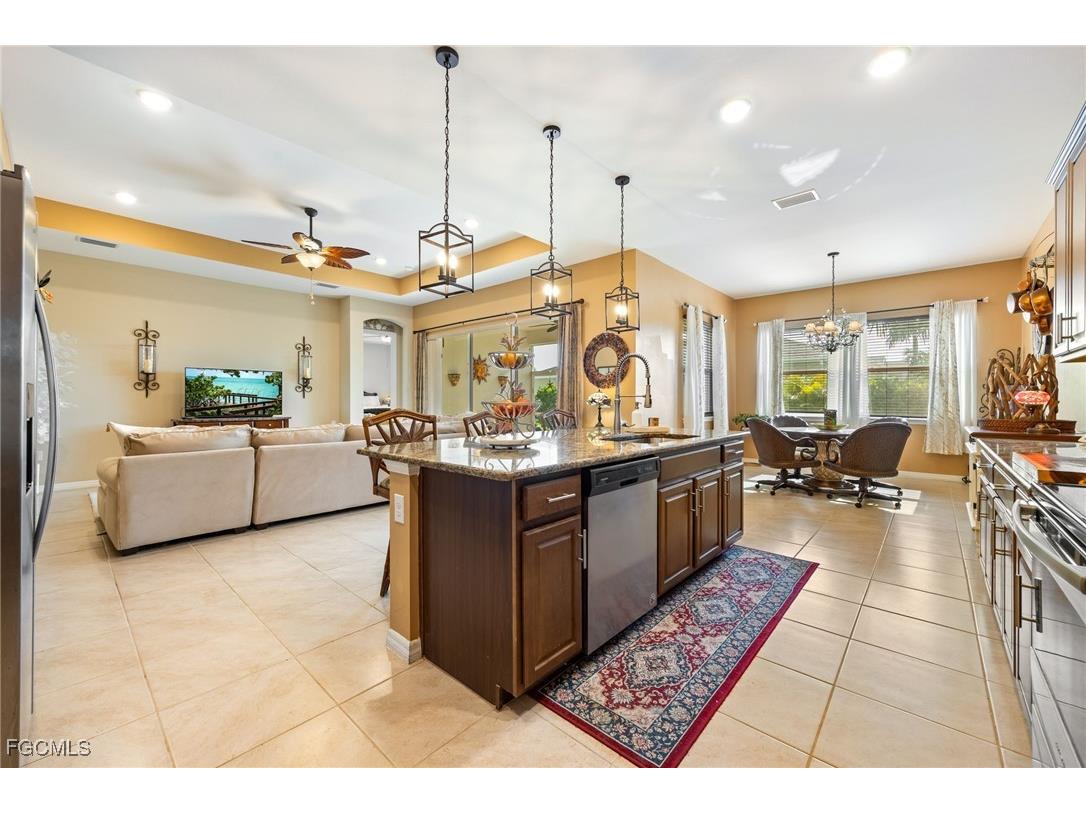 3286 Baravaldo Circle Cape Coral FL 33909 2025015184 image7