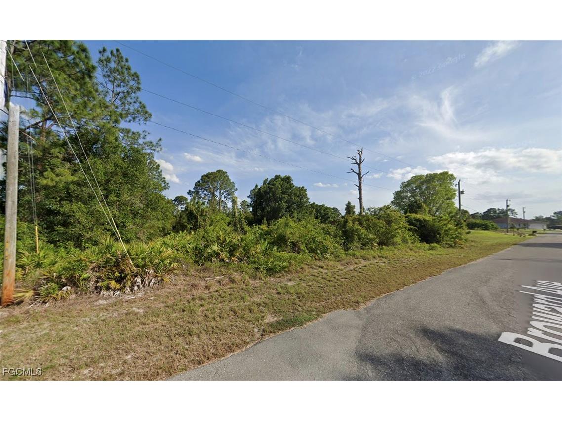 329 Broward Avenue Lehigh Acres FL 33974 2026001336 image1
