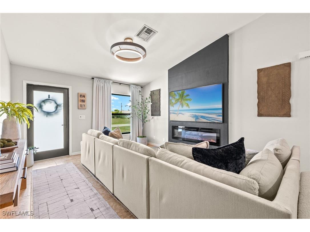 329 NE 27th Street Cape Coral FL 33909 2025001403 image5