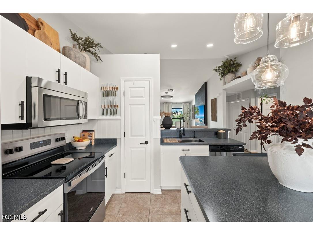 329 NE 27th Street Cape Coral FL 33909 2026026843 image9
