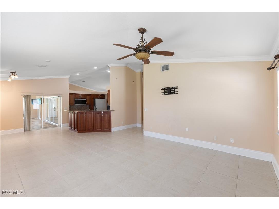 329 NE 9th Street Cape Coral FL 33909 2025002414 image21