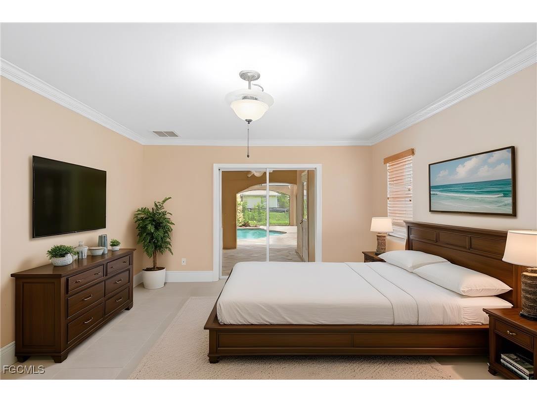 329 NE 9th Street Cape Coral FL 33909 2025002414 image22