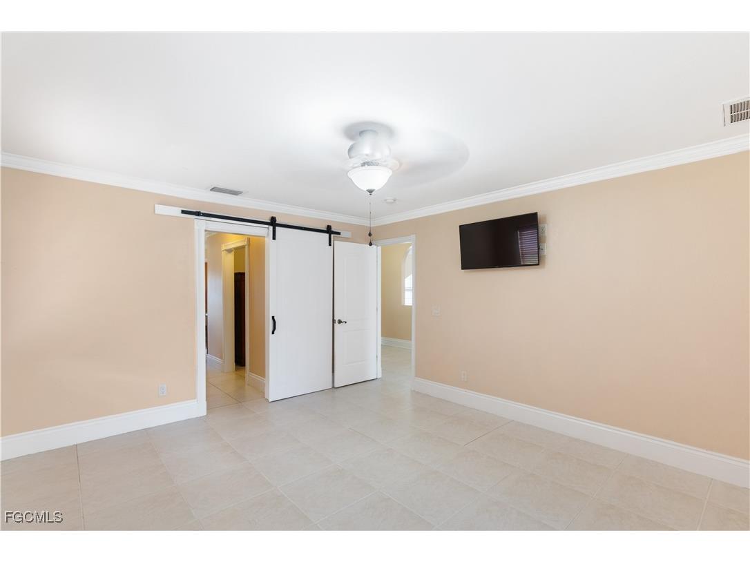 329 NE 9th Street Cape Coral FL 33909 2025002414 image24