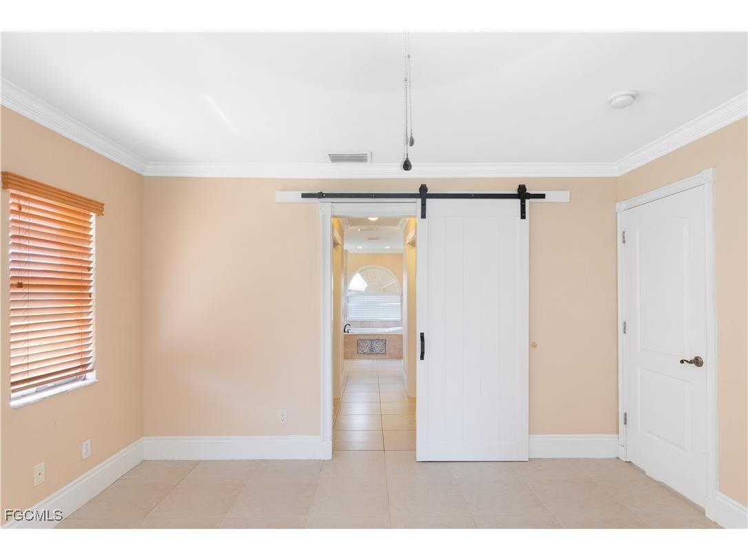 329 NE 9th Street Cape Coral FL 33909 2025002414 image25