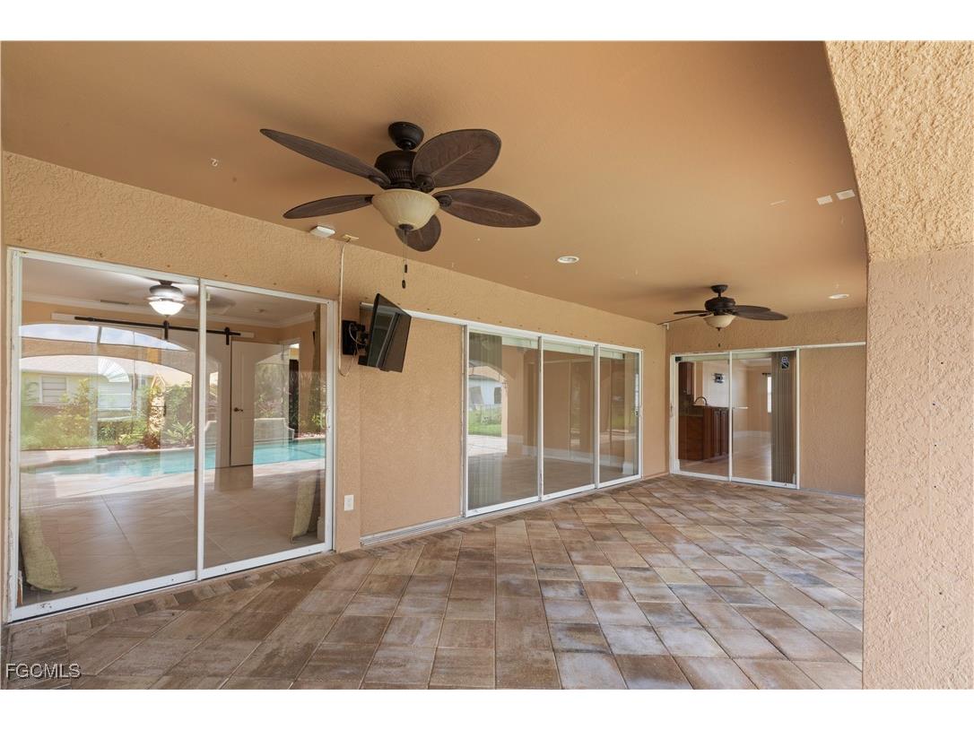 329 NE 9th Street Cape Coral FL 33909 2025002414 image38