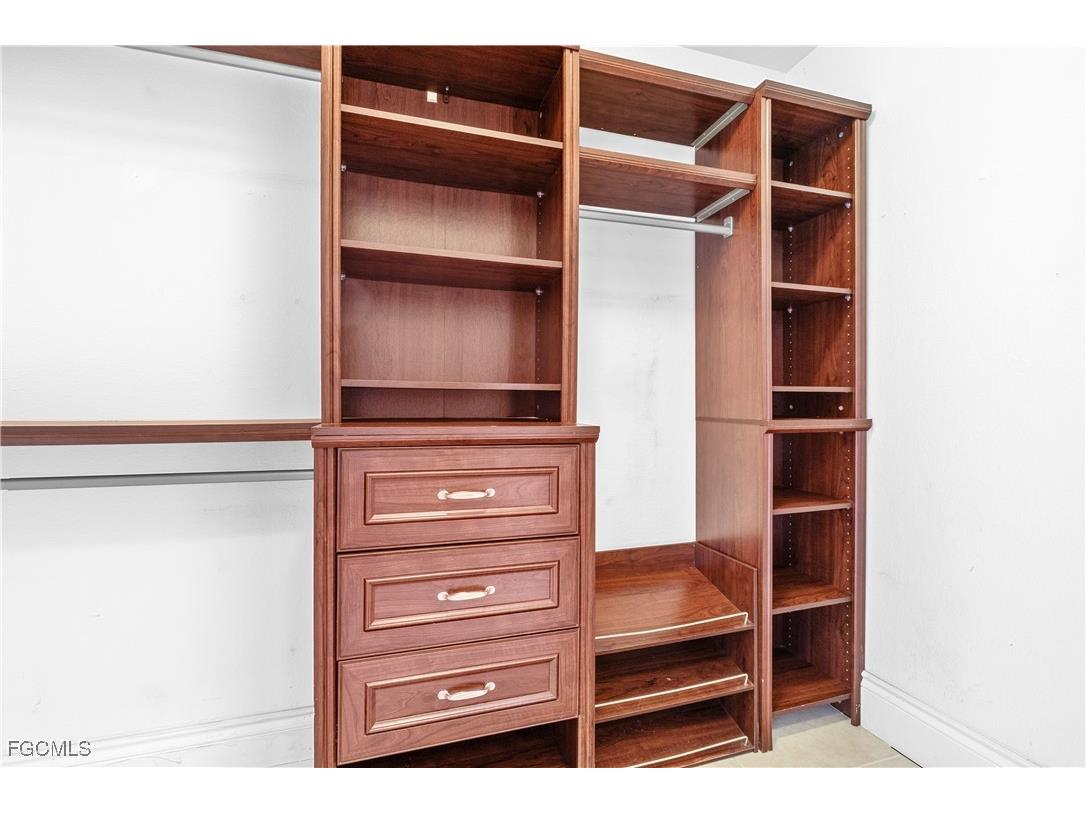 329 NE 9th Street Cape Coral FL 33909 2026004094 image14