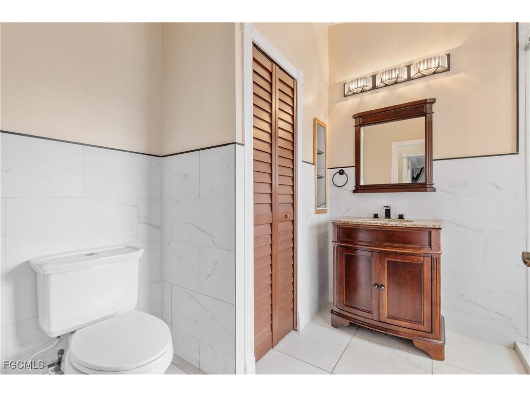 329 NE 9th Street Cape Coral FL 33909 2026004094 image18