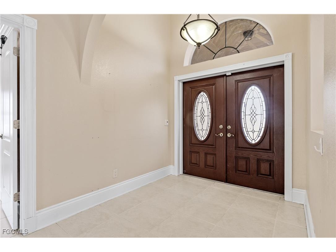 329 NE 9th Street Cape Coral FL 33909 2026004094 image3