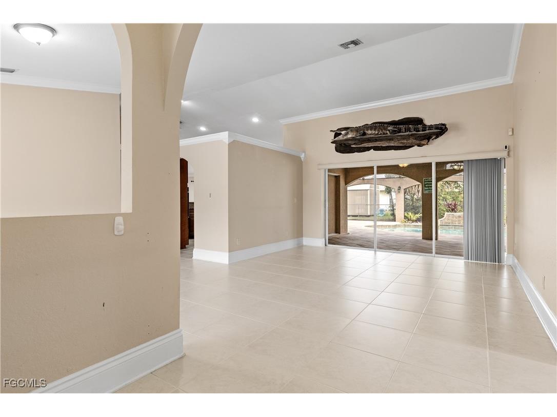 329 NE 9th Street Cape Coral FL 33909 2026004094 image32