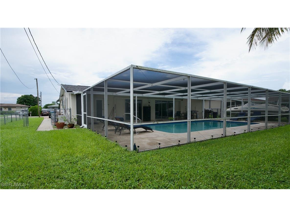 329 SE 47th Terrace Cape Coral FL 33904 225069871 image2