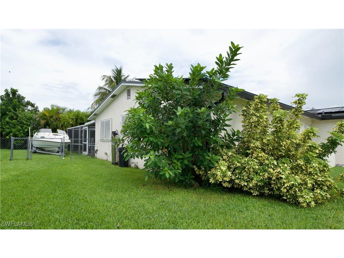 329 SE 47th Terrace Cape Coral FL 33904 225069871 image4