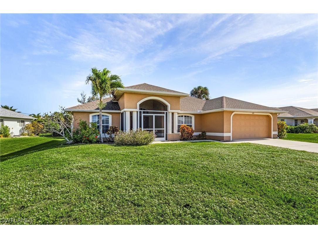 329 SW 30th Avenue Cape Coral FL 33991 223092193 image1