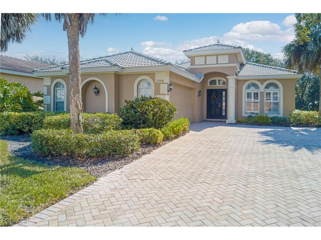 3290 Midship Drive North Fort Myers FL 33903 2025020684 image1