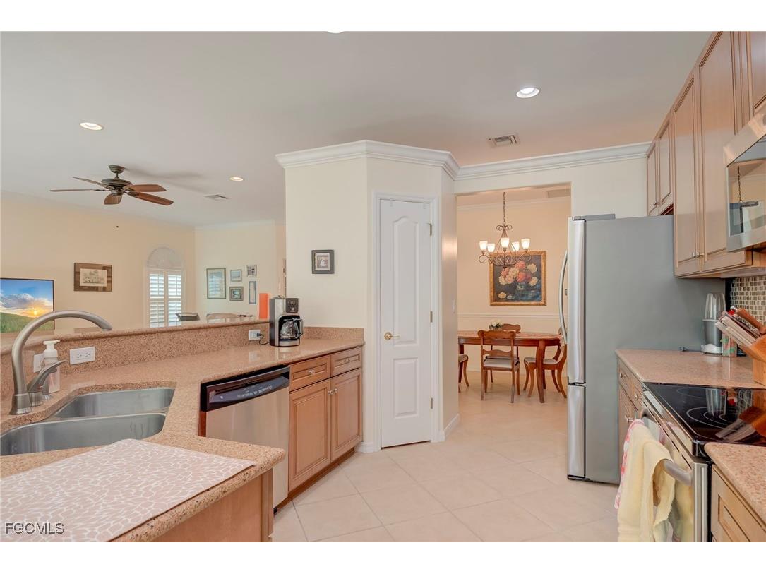 3290 Midship Drive North Fort Myers FL 33903 2025020684 image9