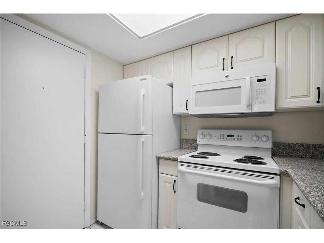 3291 Prince Edward Island Circle #2 Fort Myers FL 33907 2025016228 image12