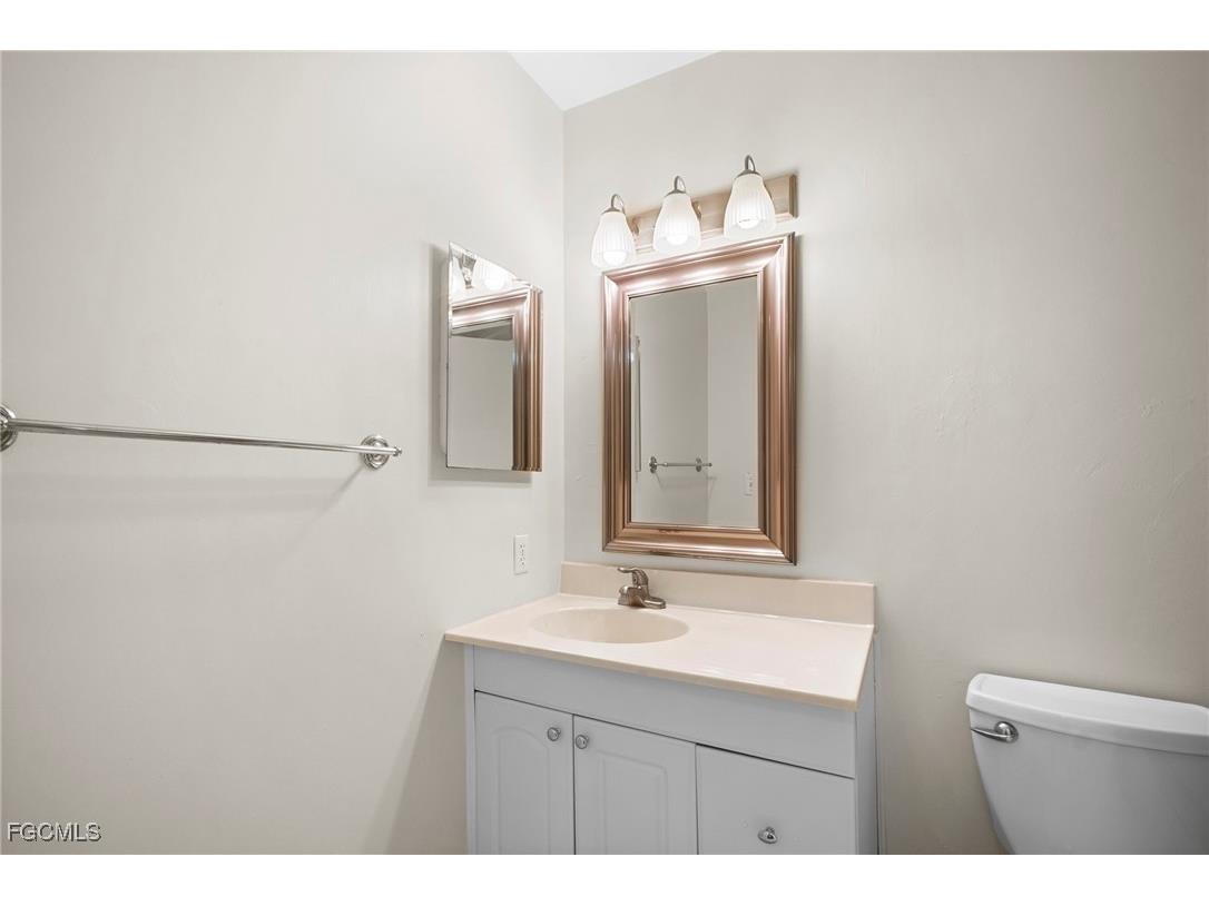3291 Prince Edward Island Circle #2 Fort Myers FL 33907 2025016228 image22