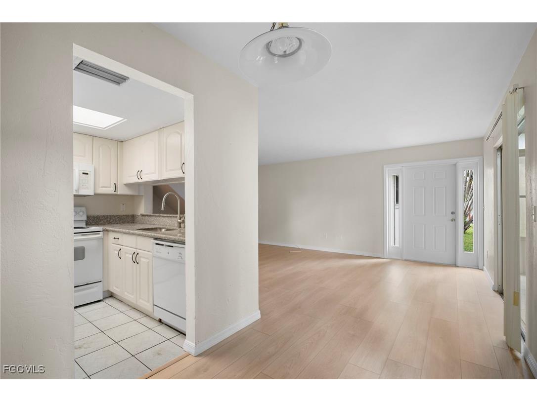 3291 Prince Edward Island Circle #2 Fort Myers FL 33907 2025016228 image6