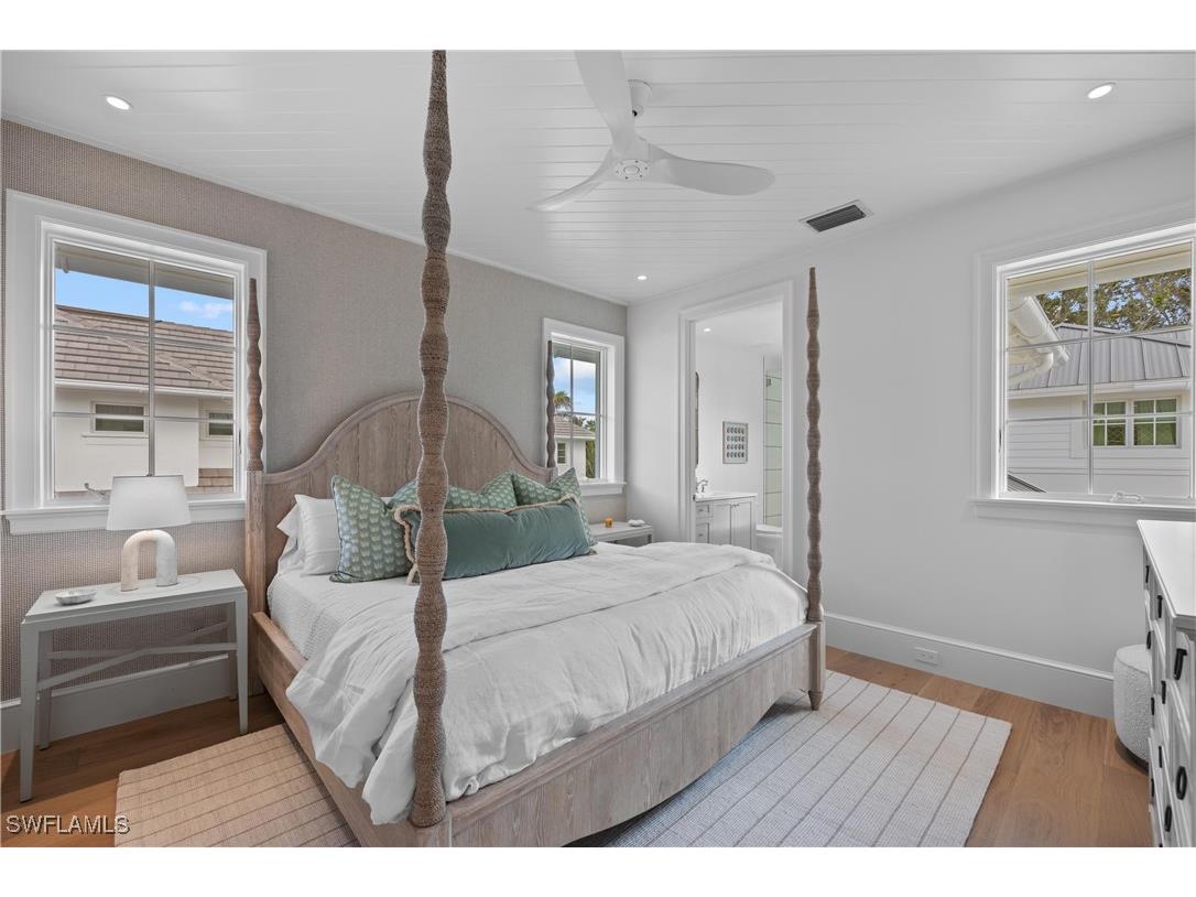 3295 Gordon Drive Naples FL 34102 224098622 image46