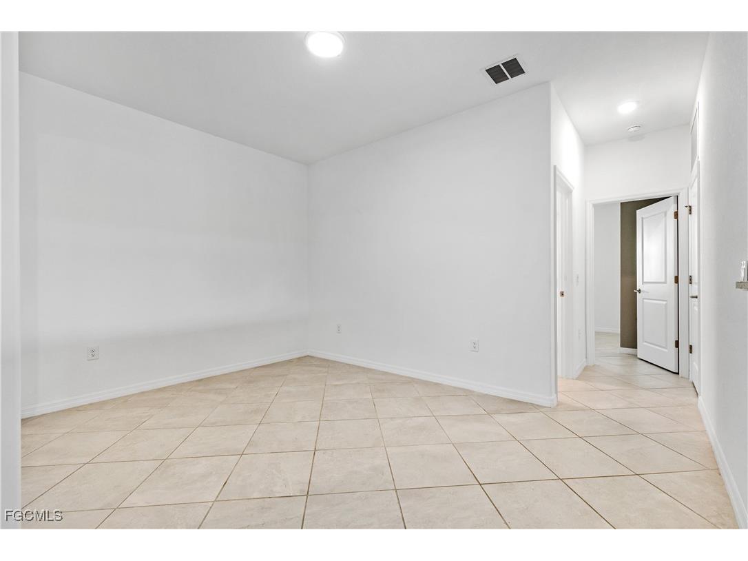 3296 Altimira Drive Fort Myers FL 33905 2025017196 image13