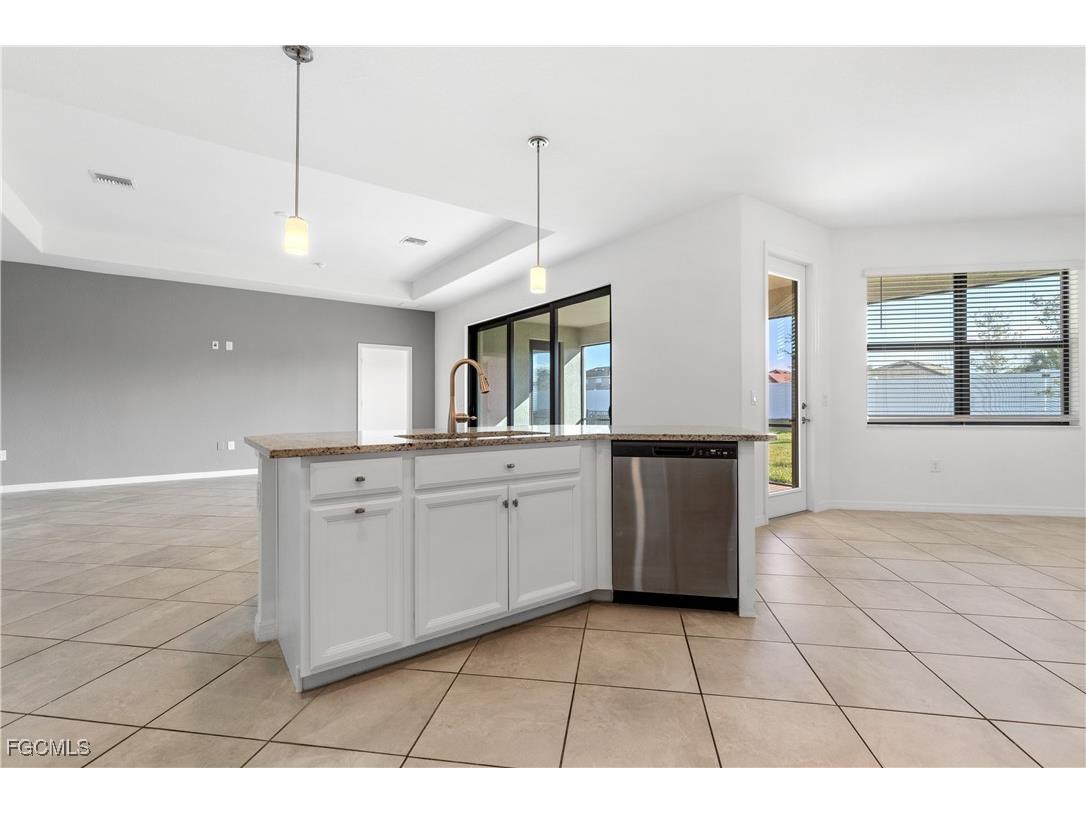 3296 Altimira Drive Fort Myers FL 33905 2025017196 image17