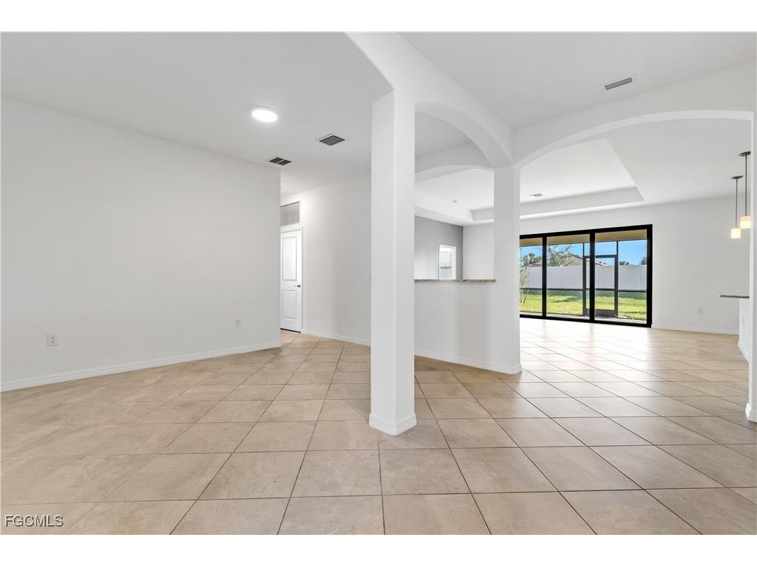 3296 Altimira Drive Fort Myers FL 33905 2025017196 image21