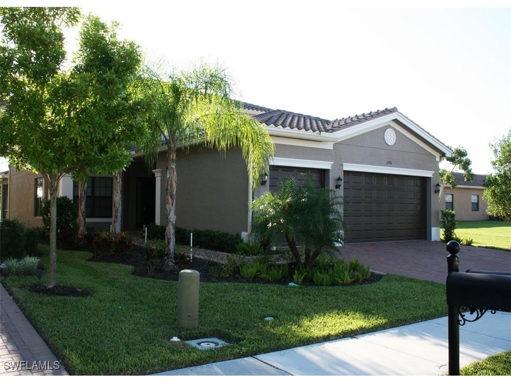 3296 Pacific Drive Naples FL 34119 225055646 image1