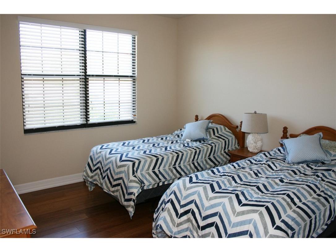 3296 Pacific Drive Naples FL 34119 225065794 image25