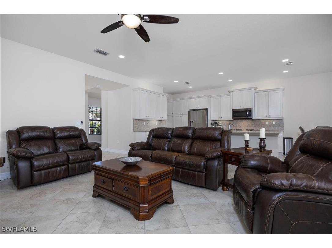 3296 Pacific Drive Naples FL 34119 226008747 image9