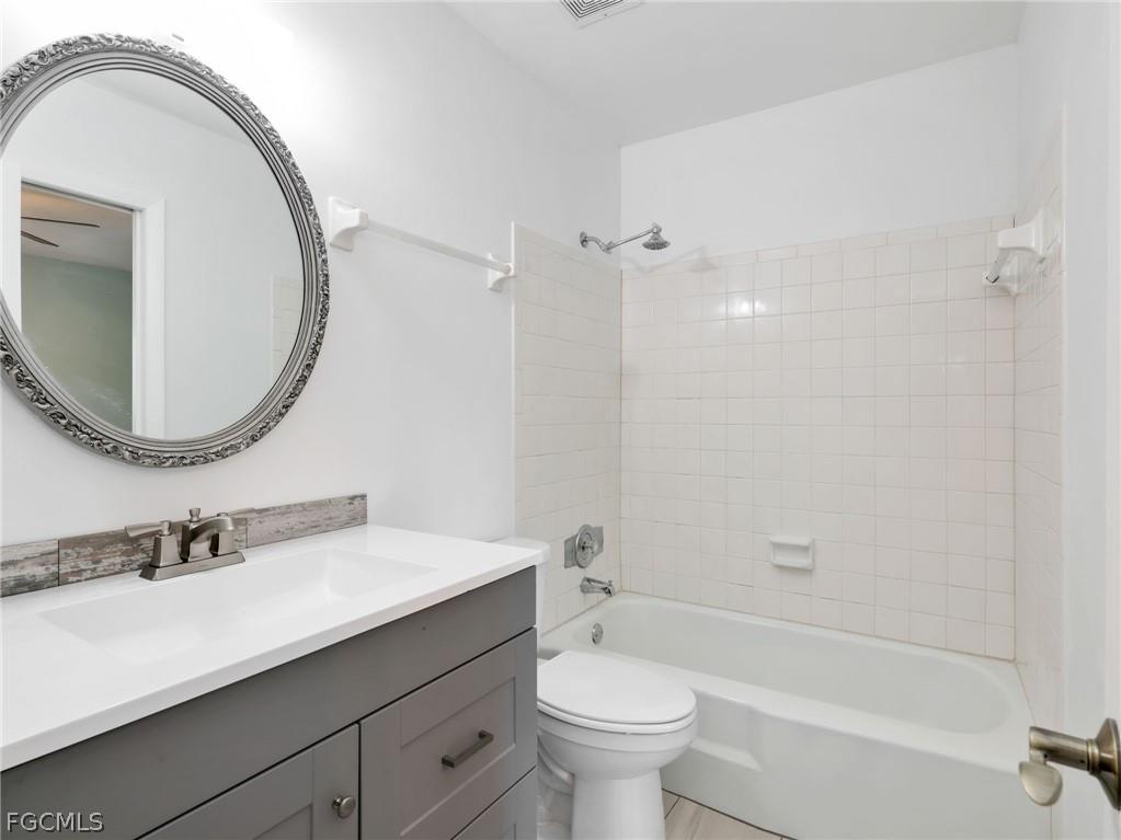 3297 Royal Canadian Trace #1 Fort Myers FL 33907 2026011567 image17