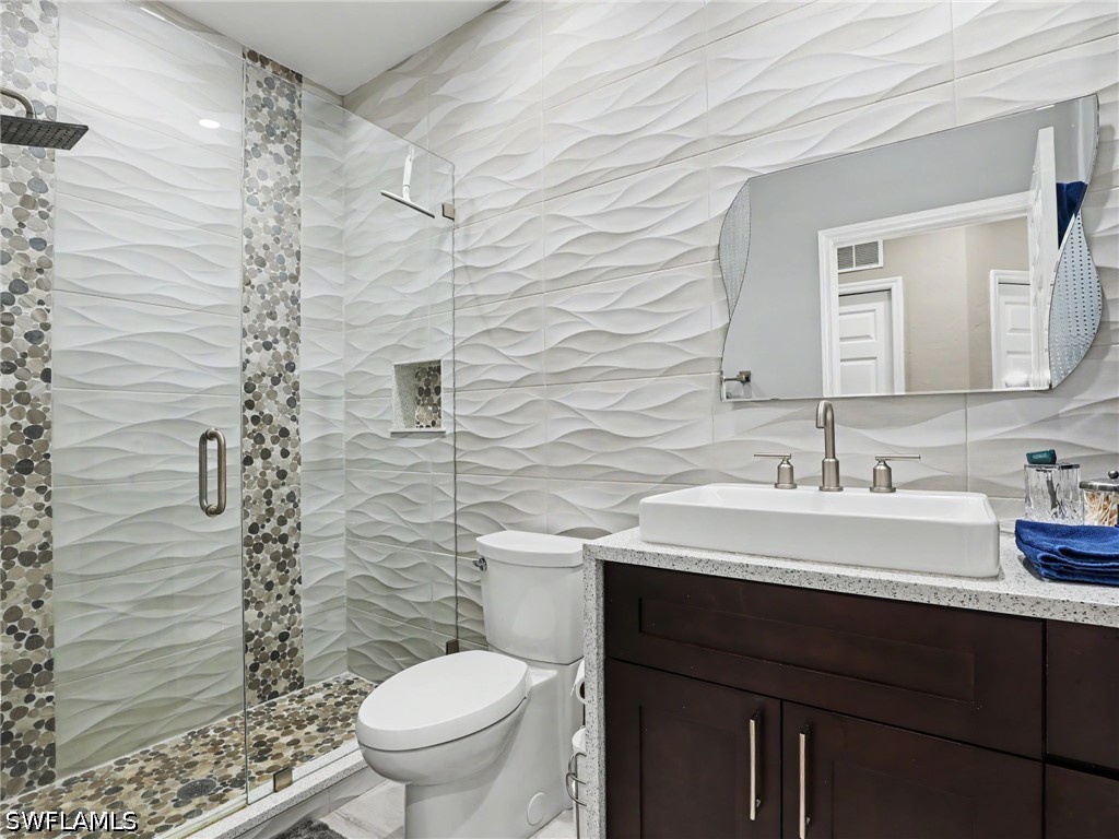 3299 Megan Lane #4 Naples FL 34109 226023575 image27
