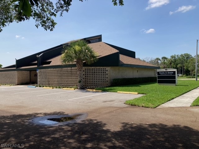 33 Barkley Circle #100 Fort Myers FL 33907 222064991 image1