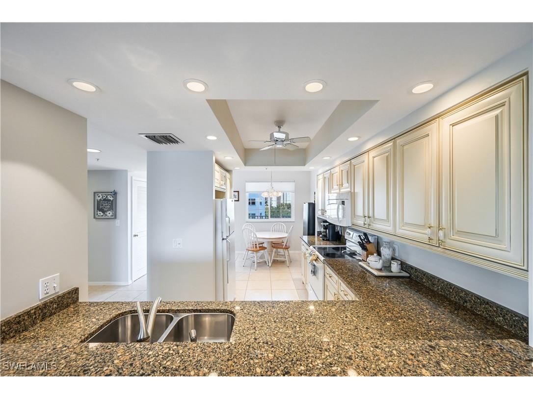 33 Bluebill Avenue #A404 Naples FL 34108 225037939 image41