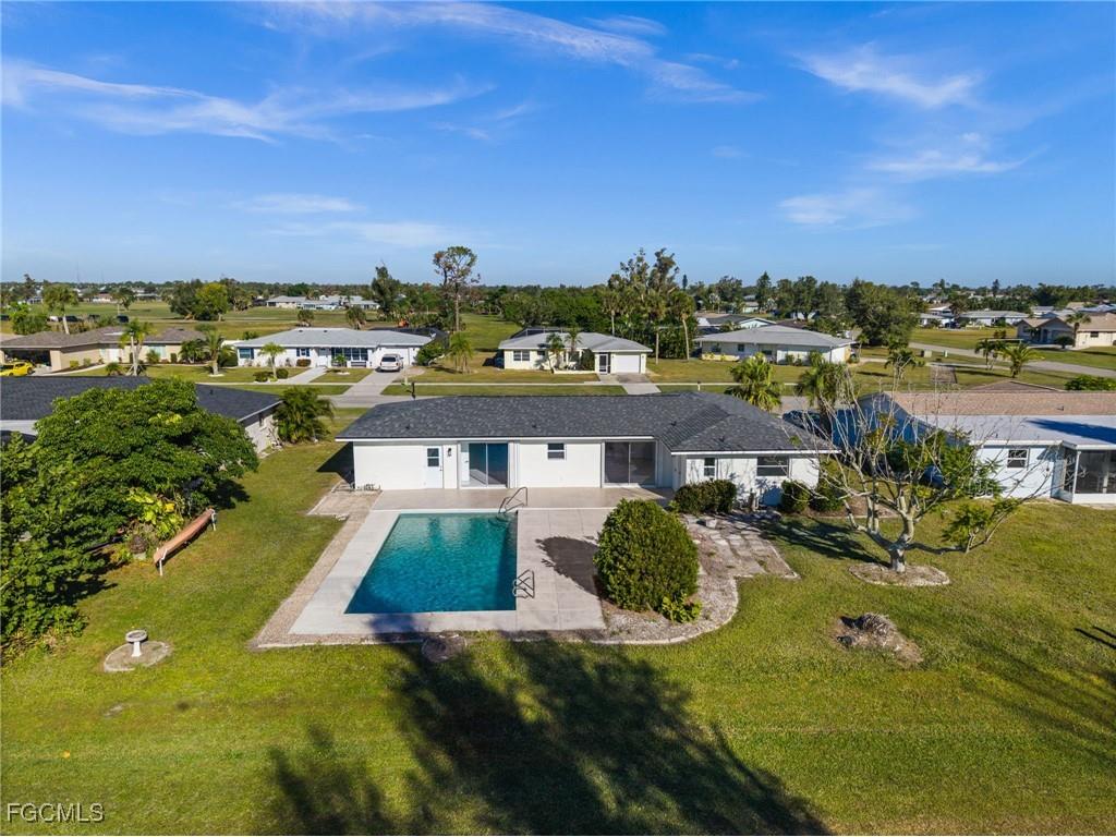 33 Golfview Place Rotonda West FL 33947 2025020656 image17