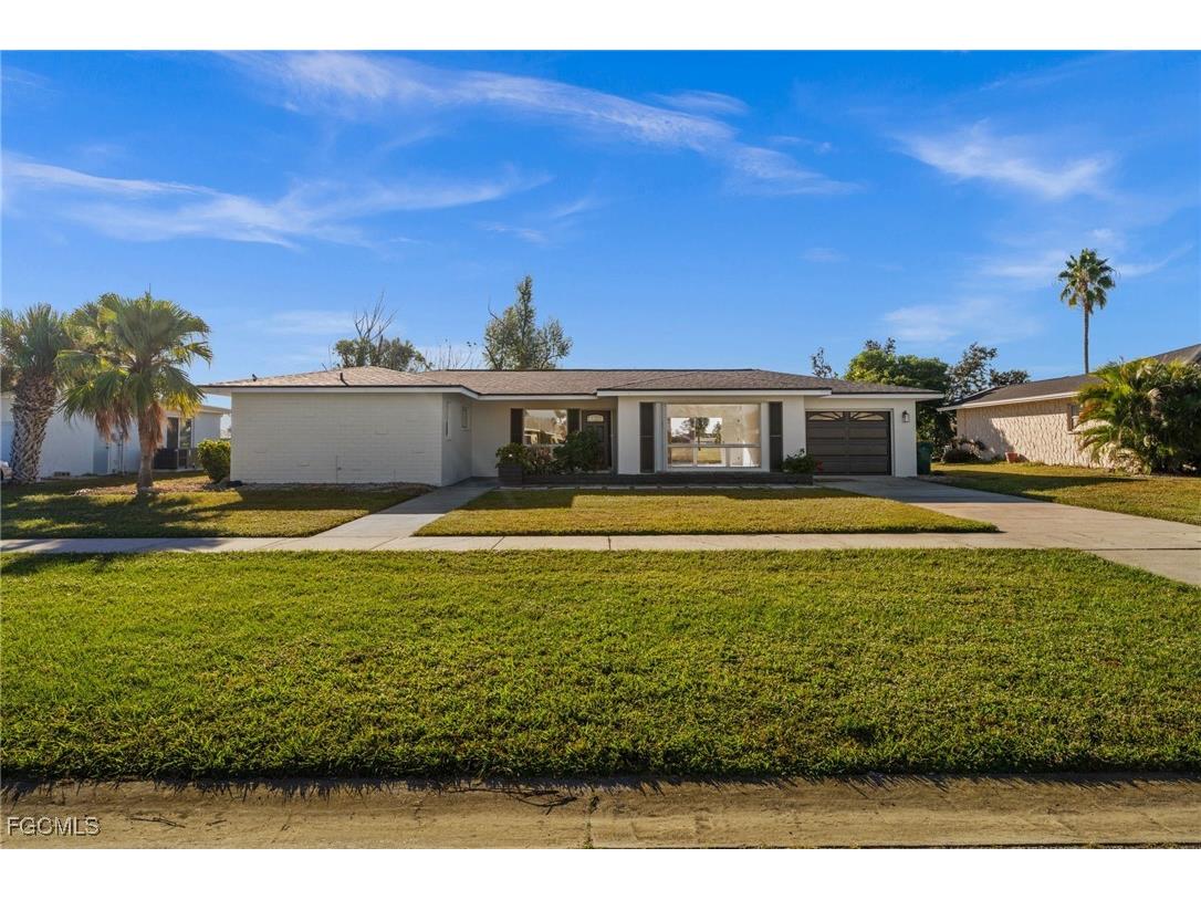 33 Golfview Place Rotonda West FL 33947 2025020656 image21
