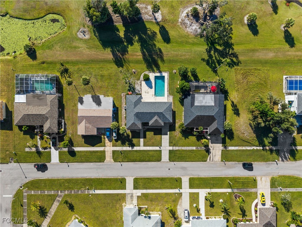 33 Golfview Place Rotonda West FL 33947 2025020656 image24