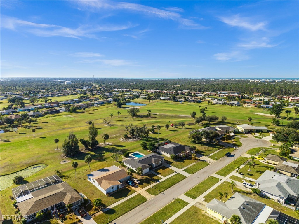 33 Golfview Place Rotonda West FL 33947 2025020656 image25