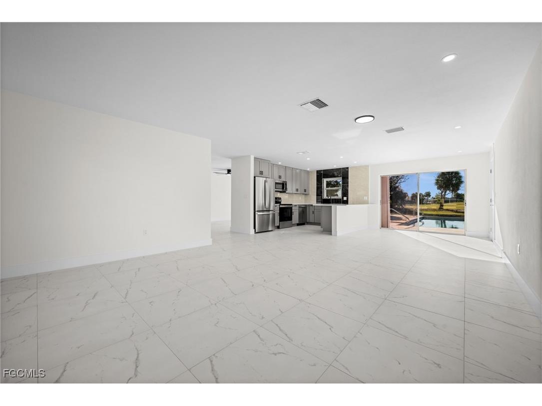 33 Golfview Place Rotonda West FL 33947 2025020656 image33