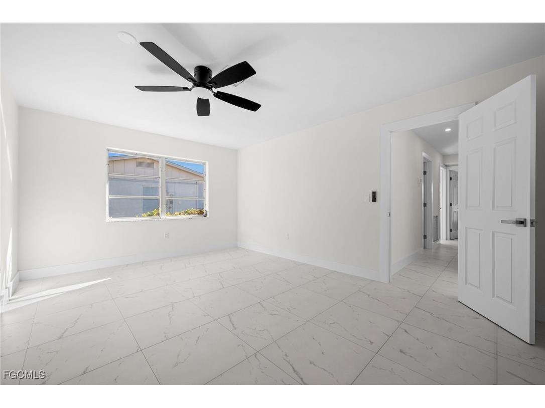 33 Golfview Place Rotonda West FL 33947 2025020656 image39