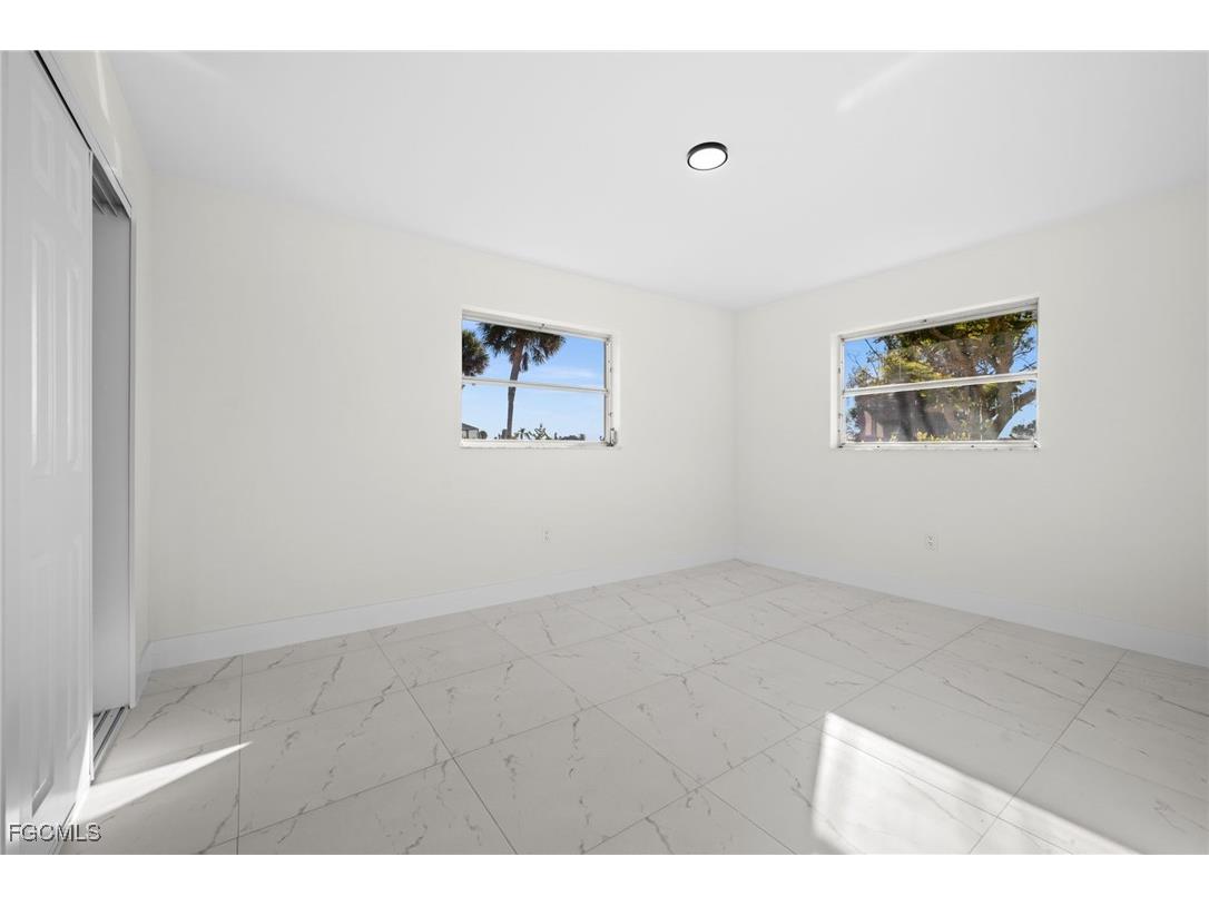 33 Golfview Place Rotonda West FL 33947 2025020656 image41