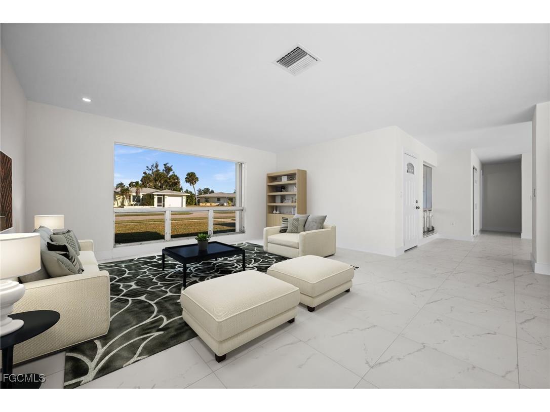 33 Golfview Place Rotonda West FL 33947 2025020656 image7