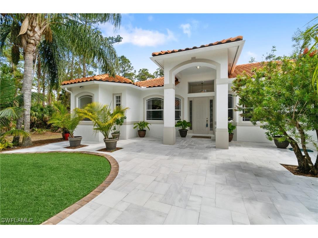 330 12th Avenue NE Naples FL 34120 223025616 image1