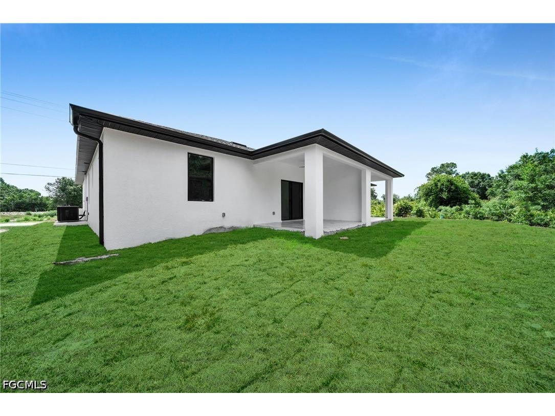 330 / 332 Bell Boulevard S Lehigh Acres FL 33974 2026022499 image24