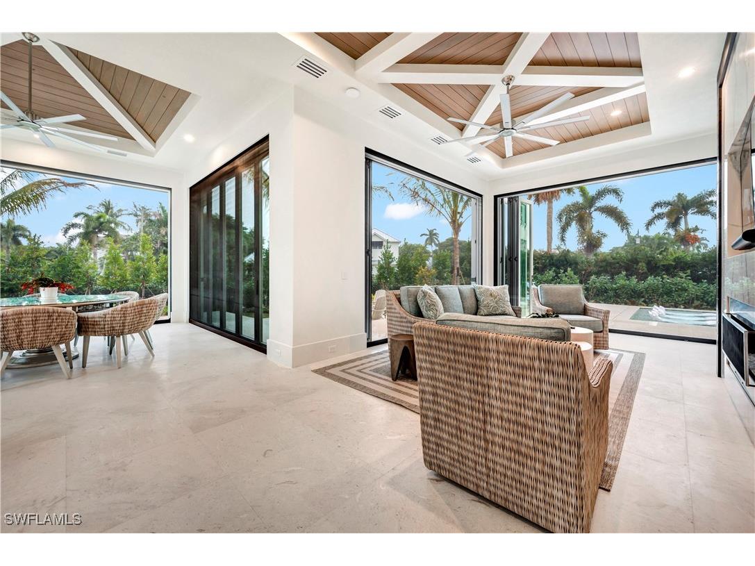 330 Broad Avenue N Naples FL 34102 226004065 image22