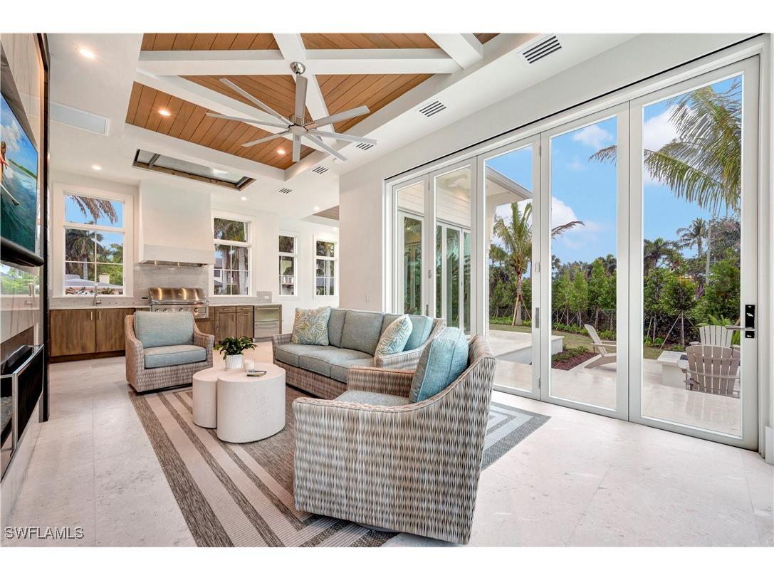 330 Broad Avenue N Naples FL 34102 226004065 image23